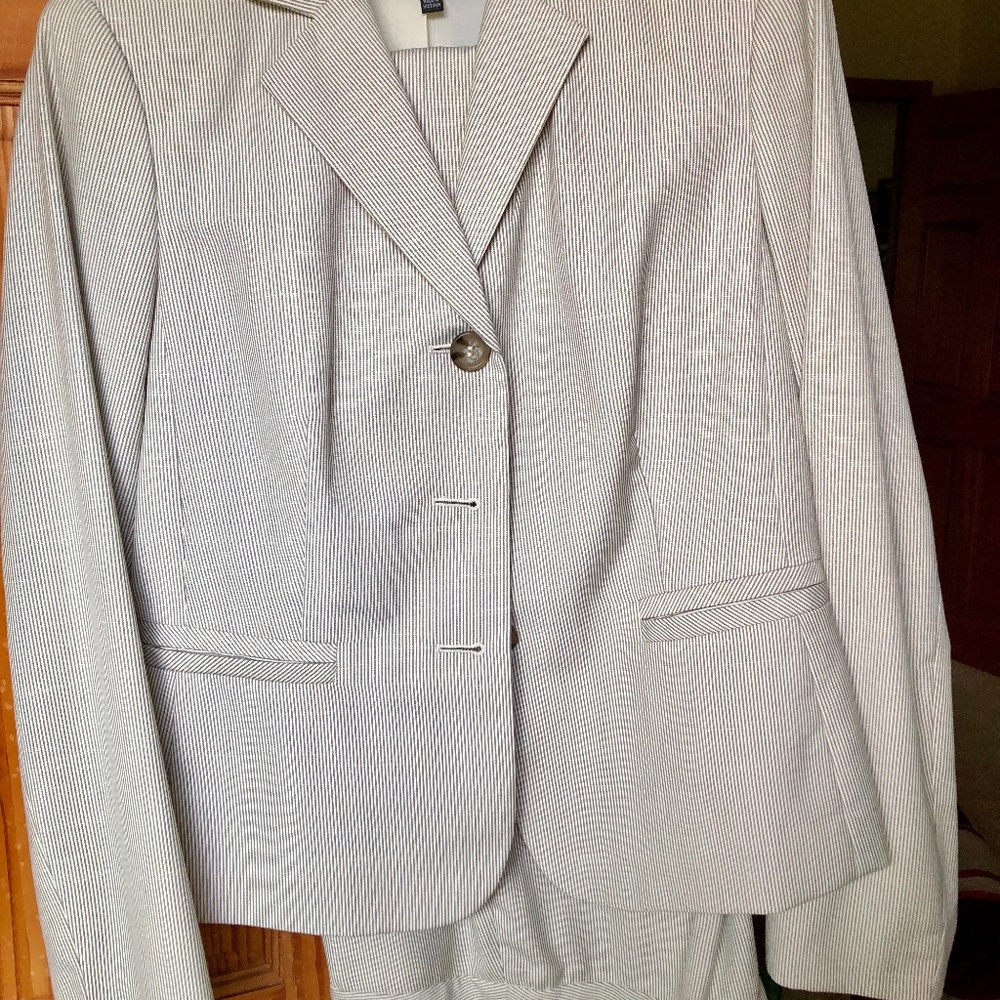 Nine West Pants Suit